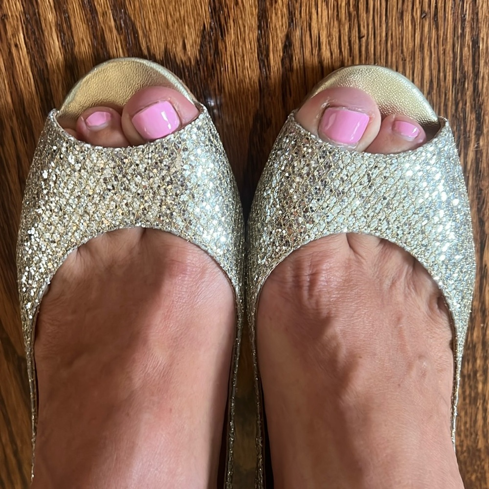 Gold sequiny style 3 1/2” heels